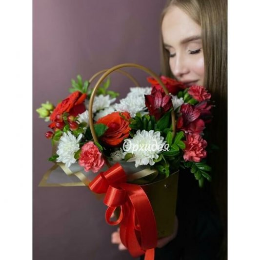 Цветочная композиция &laquo; Мама я люблю тебя &raquo;