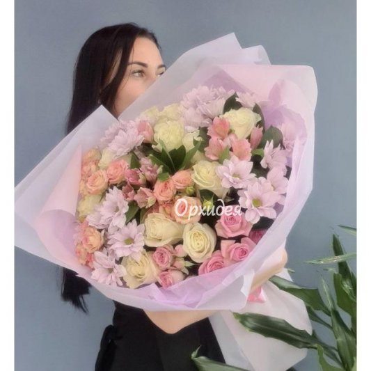 Сборный букет &laquo;Аура&raquo;