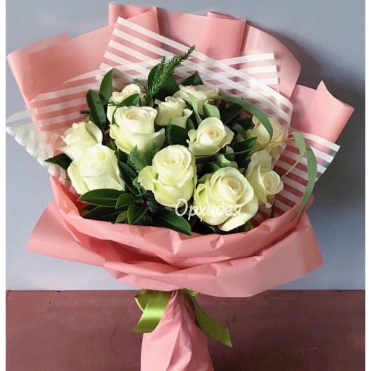 Букет "Шерше Ля Фам"